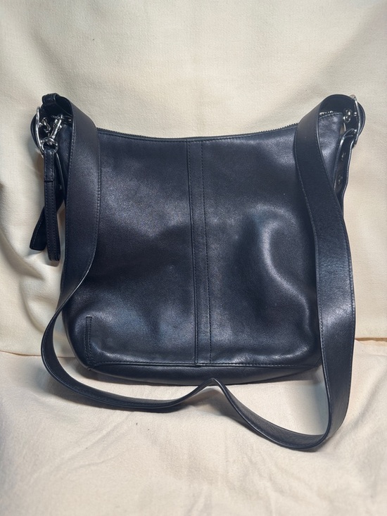 Coach Handbags - Coach vintage legacy Slim Duffle 9326 crossbody shoulder bag